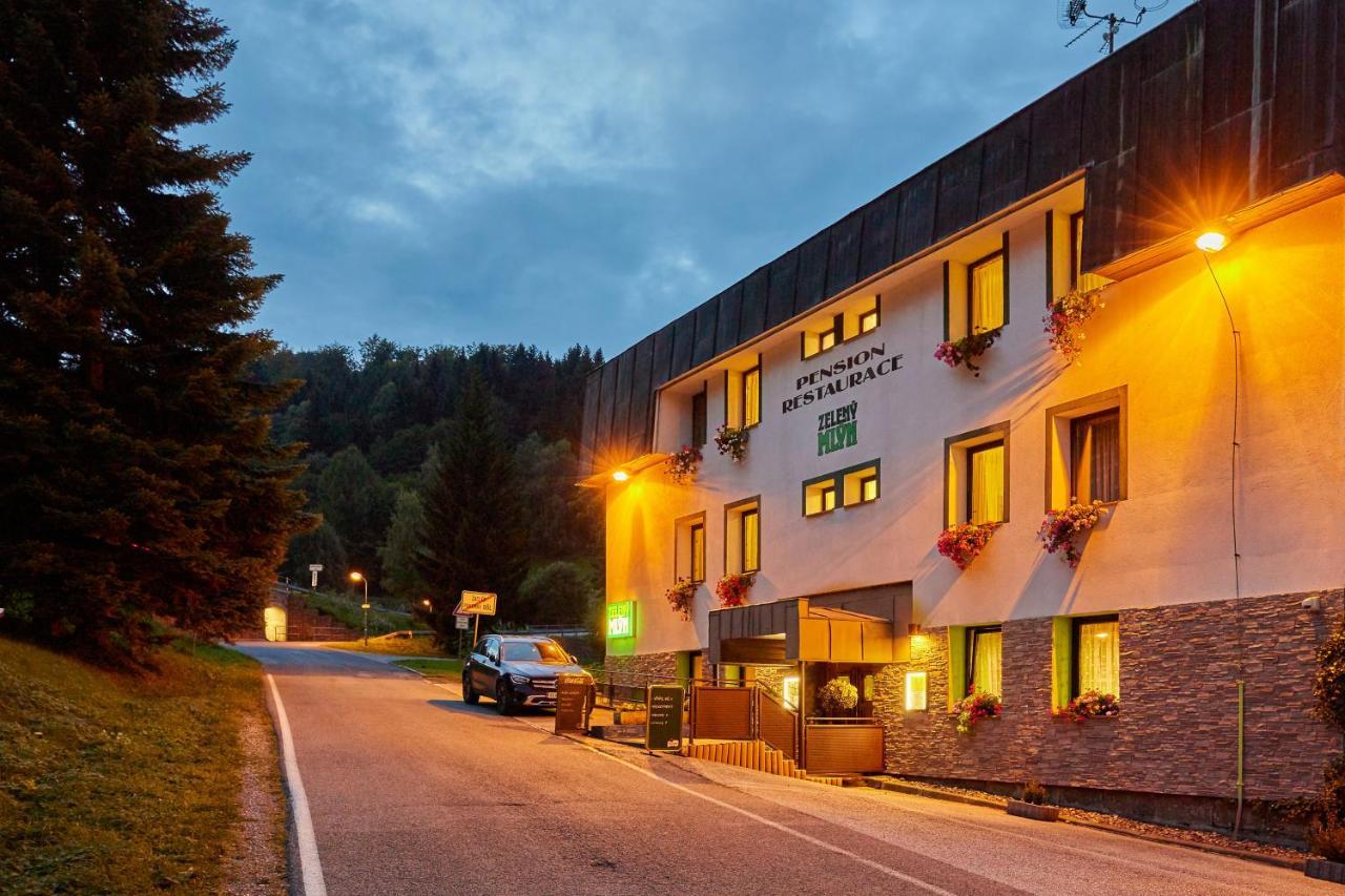 Pension & Restaurace Zeleny Mlyn Žacléř Εξωτερικό φωτογραφία